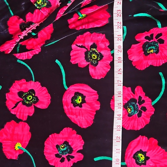 Velvet Duster - Picture 9 of 10